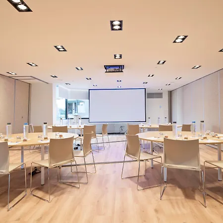 מלון Melia Marina
